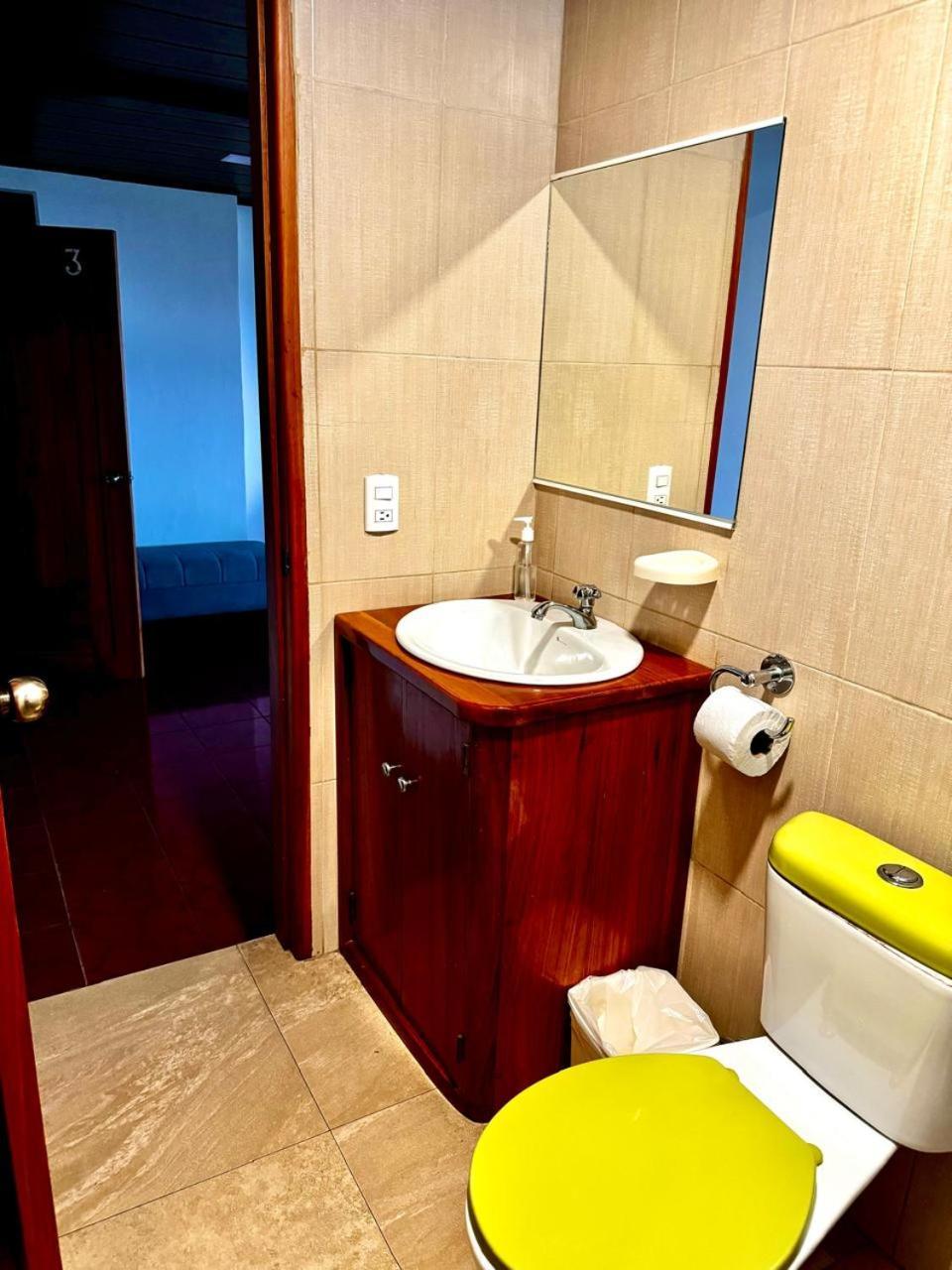 Hostal Muyuyo Puerto Ayora  Eksteriør billede
